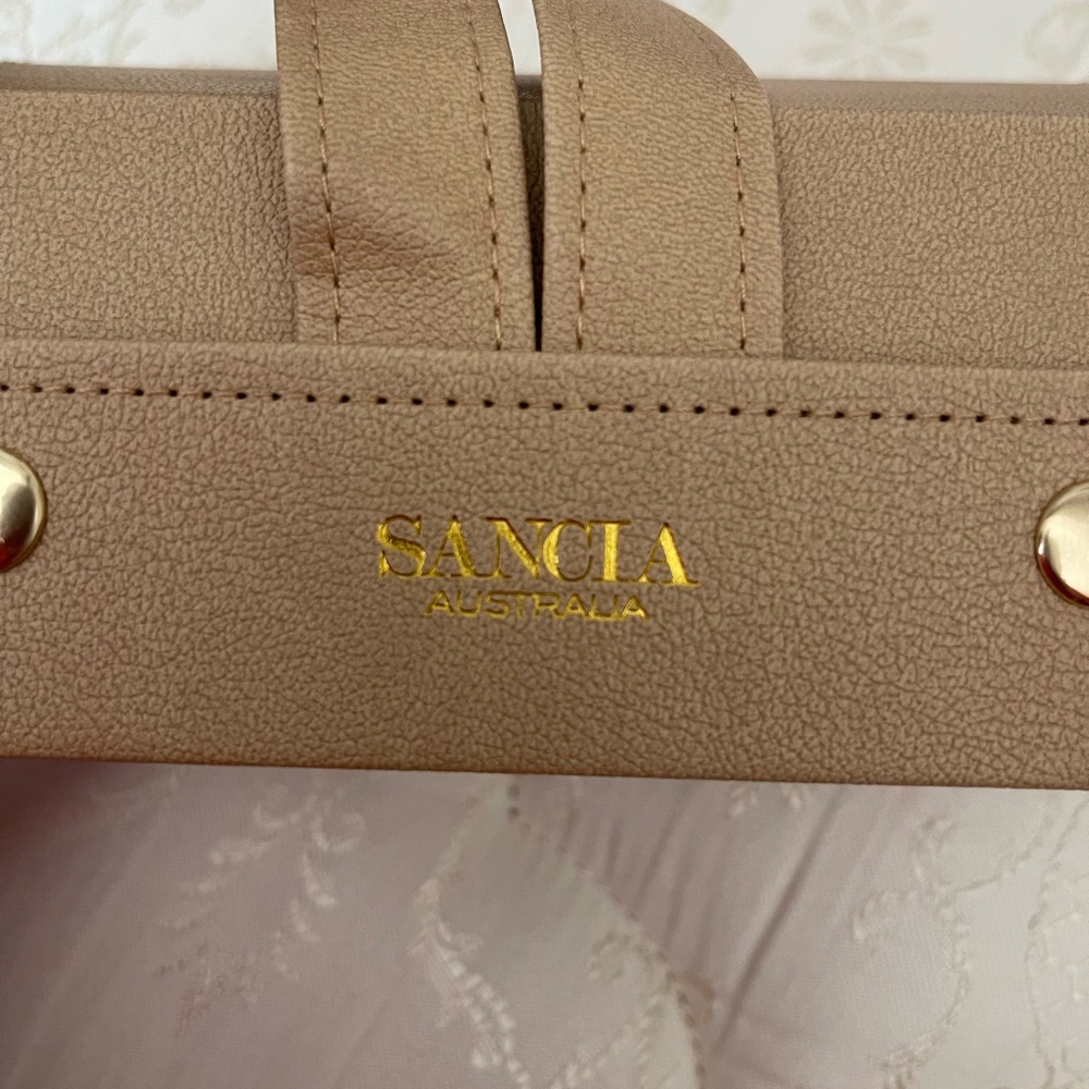 Tan Leather Women's glasses case